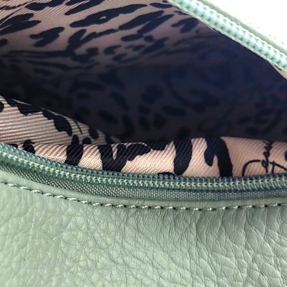 NWT! Jessica Simpson Whitney Crossbody Iceberg Green MSRP $98 - Picture 6 of 9